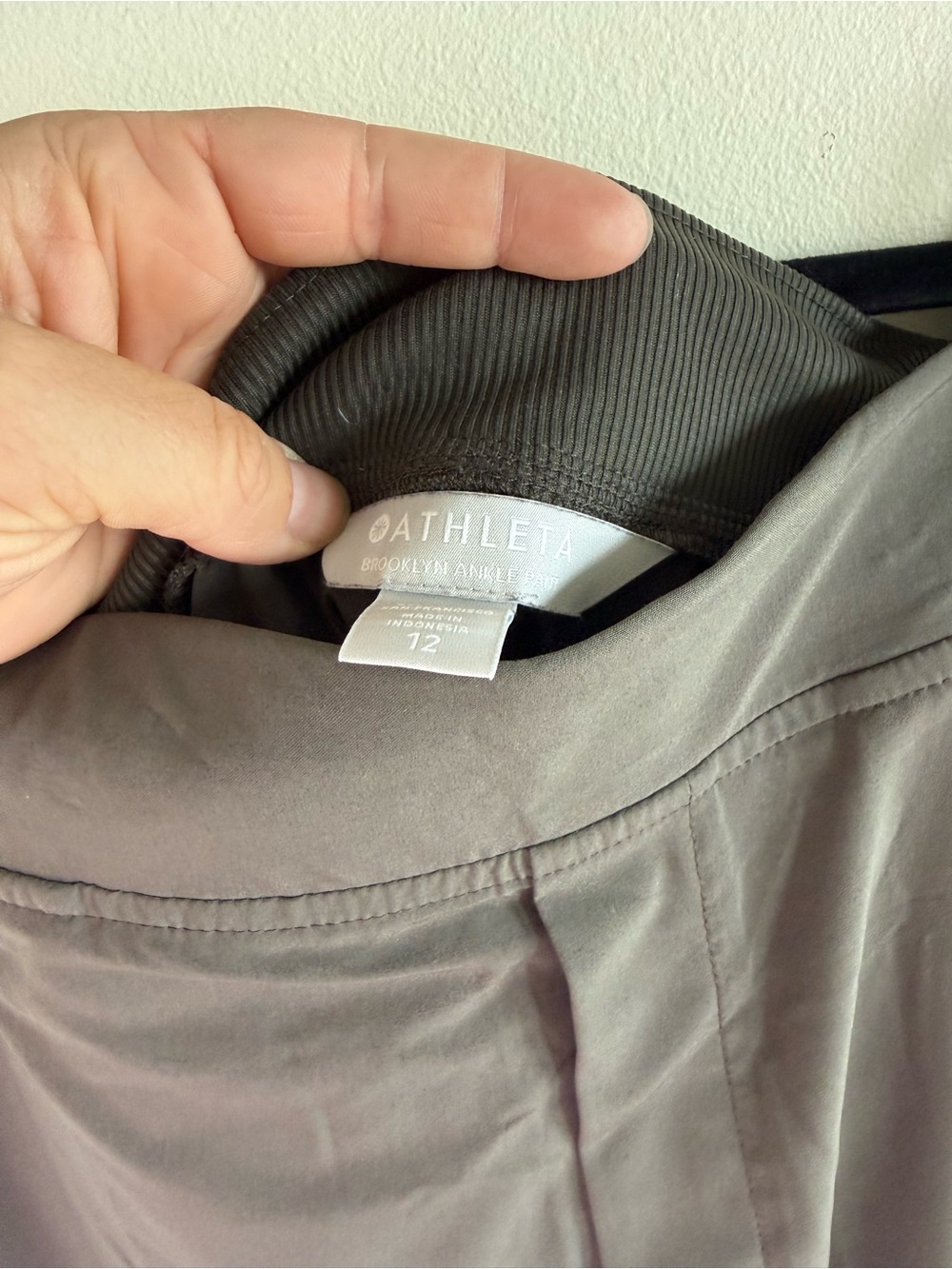 Athleta Brooklyn Mid Rise Pant Size 12 - Picture 3 of 3